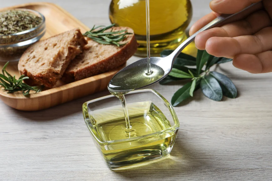 Uleiul recomandat de medici pentru o digestie sănătoasă: „Are proprietăți antiinflamatoare și favorizează absorbția vitaminelor”