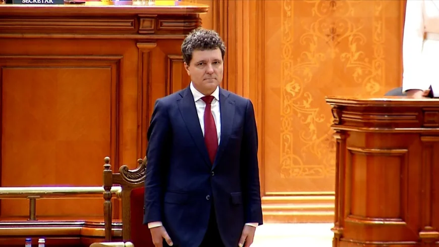 LIVE VIDEO Nicușor Dan este, oficial, președintele României. A depus jurământul în Parlament