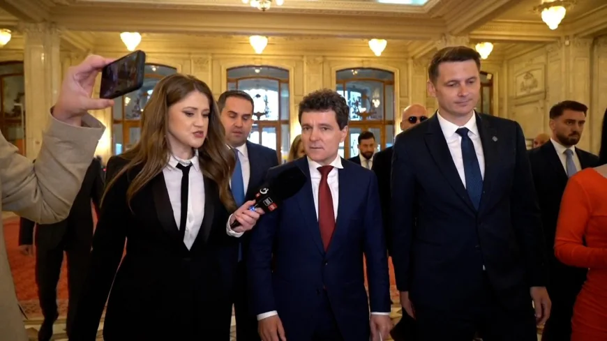 Mirabela Grădinaru a lipsit de la ceremonia de învestire a lui Nicuşor Dan. La Parlament a fost prezentă doar fiica sa, Aheea