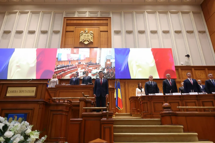 Nicușor Dan este noul Președinte al României. El a preluat mandatul de la Ilie Bolojan