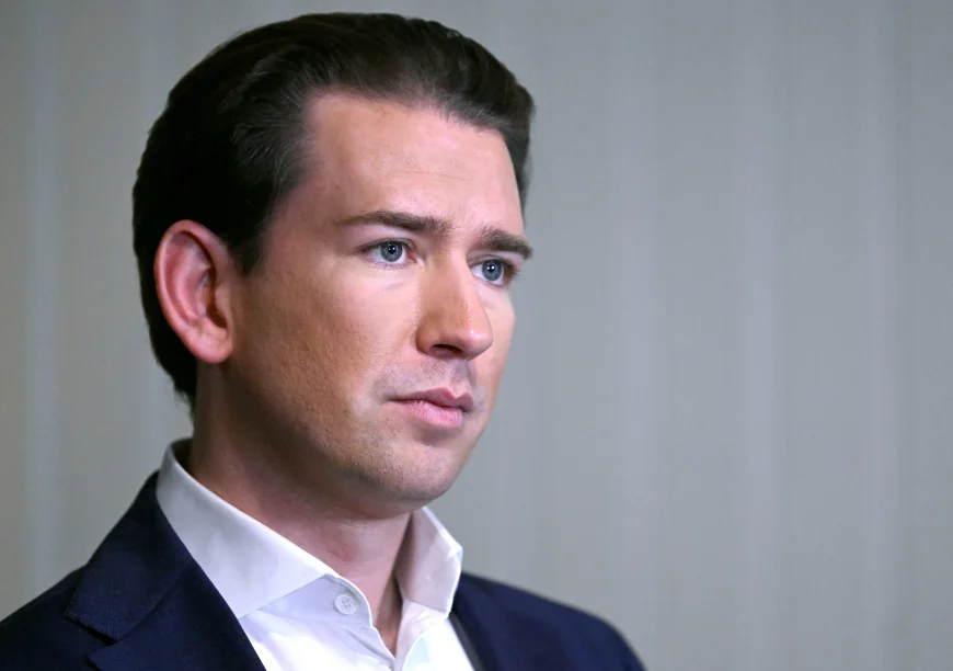 Fostul cancelar conservator austriac Sebastian Kurz a fost achitat de acuzații de mărturie falsă. În ce dosar a fost implicat