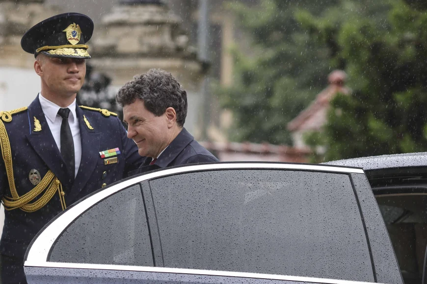 Nicuşor Dan cheamă miercuri partidele la discuţii „informale” pentru formarea noului guvern. Ce program are azi