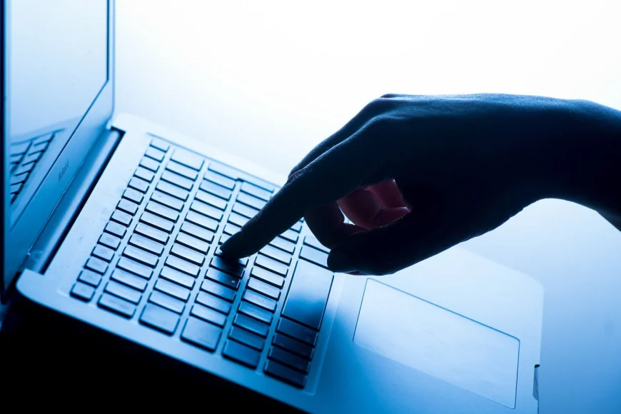 Pornhub și alte site-uri pentru adulți au ajuns sub ancheta Comisiei Europene / Platformele, acuzate că nu au luat măsuri pentru protejarea minorilor