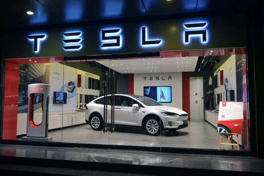 Încă o lună în care vânzările Tesla s-au prăbușit în Europa. „Implicațiile sunt enorme”