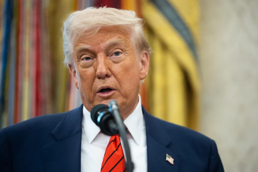 Reţeaua americană a posturilor de radio publice contestă în justiţie decretul lui Donald Trump care suspendă finanţarea ei