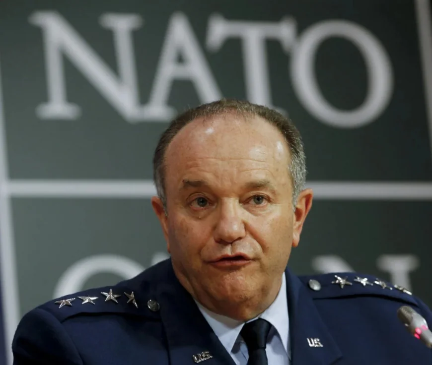Fost comandant al forțelor NATO în Europa: „Putin nu mai poate opri războiul. Ar însemna să recunoască un eșec pentru care nu are justificare”