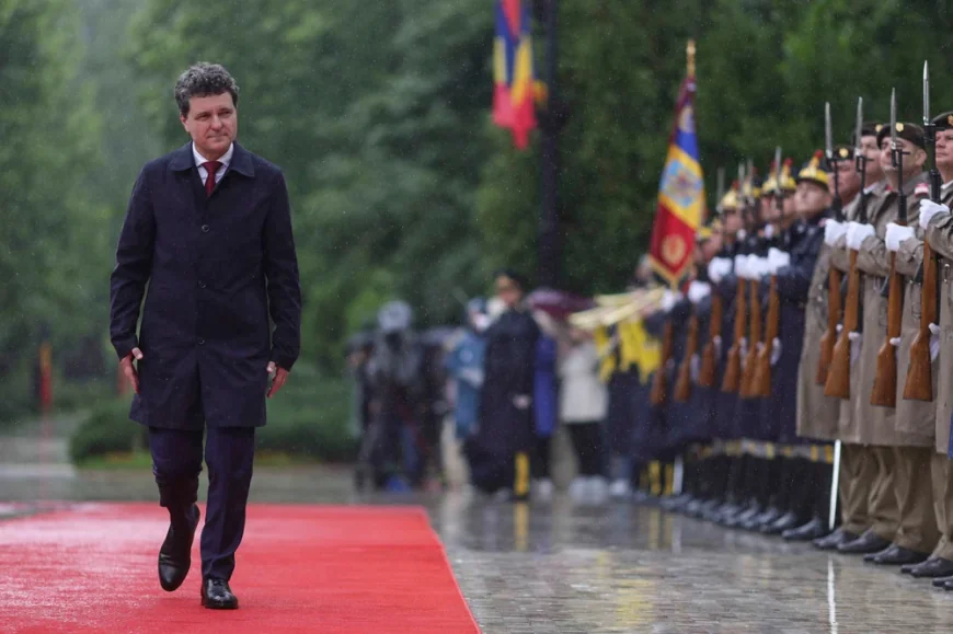 LIVE TEXT Nicușor Dan deschide maratonul negocierilor pentru noul Executiv. „Îmi doresc ca cele patru partide pro-occidentale să fie în Guvern”