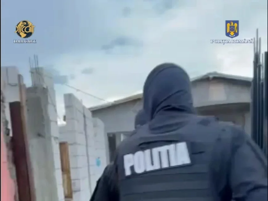 Un bărbat de 71 ani, reținut pentru șantaj și pornografie. A amenințat o fată de 17 ani care nu a mai vrut să continue relația cu el