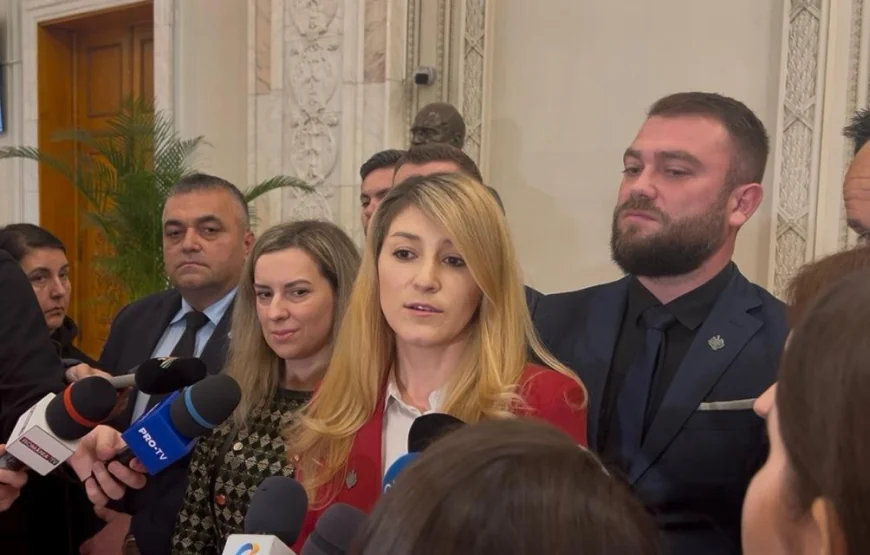 Parlamentarii demisionari din POT spun că nu iau în calcul intrarea într-un alt partid: „Nu suntem aici să repetăm greșelile pseudo-liderilor în care am crezut”