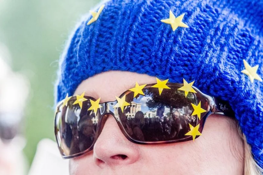Sondaj: Încrederea în UE a ajuns la cel mai înalt nivel din 2007 încoace. Europenii rămân susținători fervenți ai Ucrainei