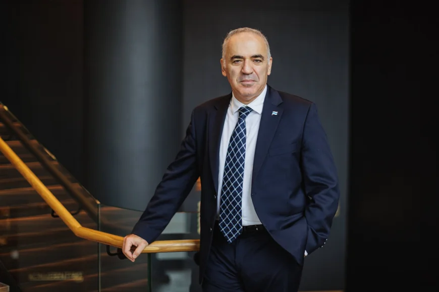 Garry Kasparov: Nicușor Dan a reușit să convingă atât liberalii convinși, cât și scepticii anti-sistem