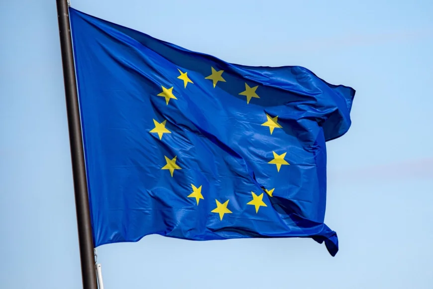 Eurobarometru. Câți dintre cetățenii UE susțin achiziționarea și furnizarea de arme pentru Ucraina