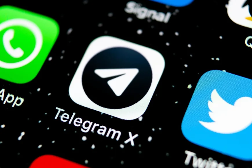 Elon Musk și Pavel Durov semnează un parteneriat de 300 de milioane de dolari. AI-ul de la X va fi integrat în Telegram
