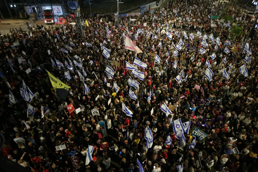 Manifestație cu mii de oameni la Tel Aviv pentru eliberarea ostaticilor. Mobilizare uriașă după 600 de zile de război