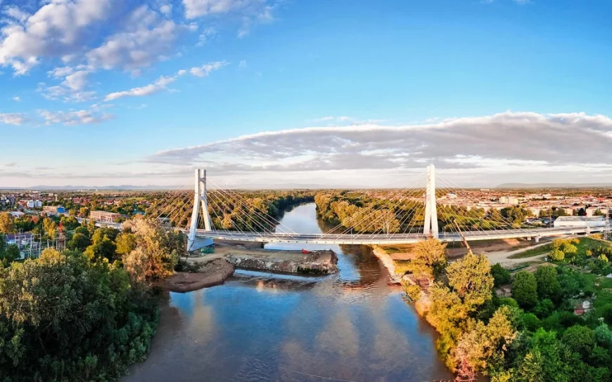 Cel mai spectaculos pod din nord-vestul României, finalizat la Satu Mare. Ce nume poartă podul hobanat