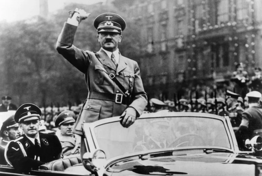 Cum arăta bolidul de lux preferat al lui Hitler. Mareșalul Antonescu mai avea o mașina identică