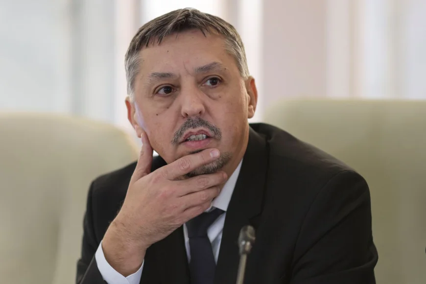 Condițiile lui Daniel David pentru a-și continua mandatul la Educație. „Altfel mă întorc la UBB”