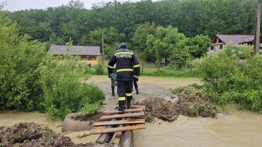 VIDEO Imagini din dronă cu zonele inundate din România 