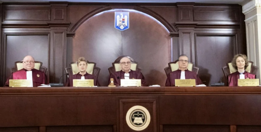 Declarațiile de avere și de interese nu trebuie să includă bunurile și veniturilor soților, a decis Curtea Constituțională