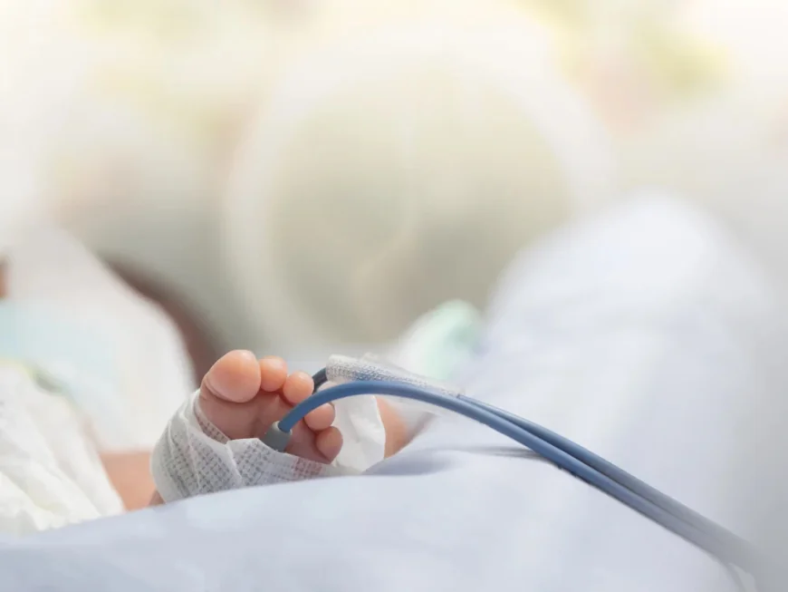 Peste 50 de bebeluși din Belgia, concepuți cu sperma unui donator cu o genă cancerigenă rară. Unii copii s-au îmbolnăvit deja