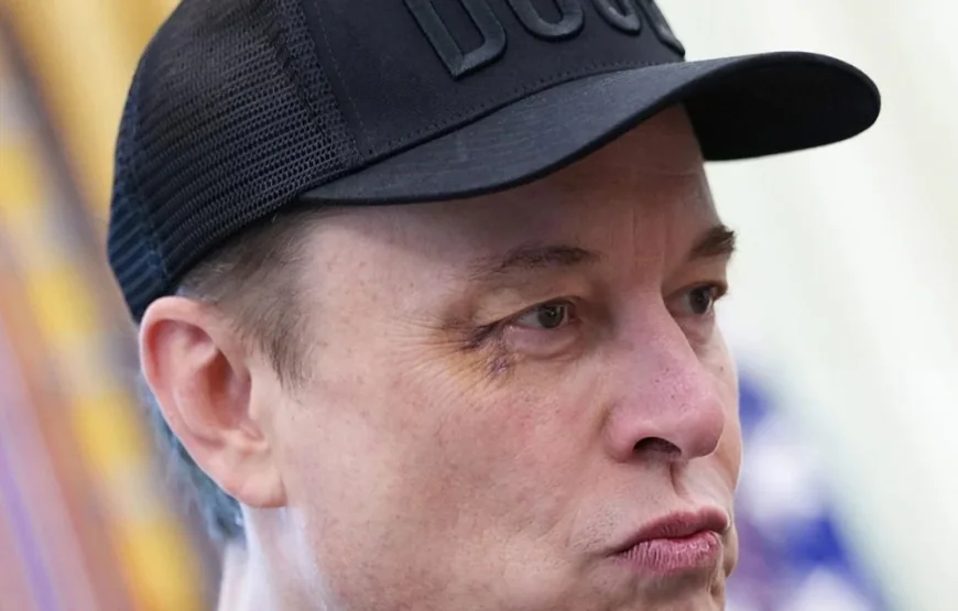 Elon Musk, cu un ochi vânăt la conferința de adio de la Casa Albă. Miliardarul stârnește îngrijorare, pe fondul zvonurilor legate de consumul de droguri
