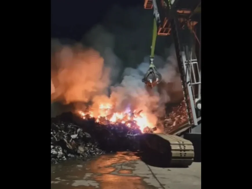 Incendiu într-o zonă de deșeuri din Portul Constanța Sud-Agigea