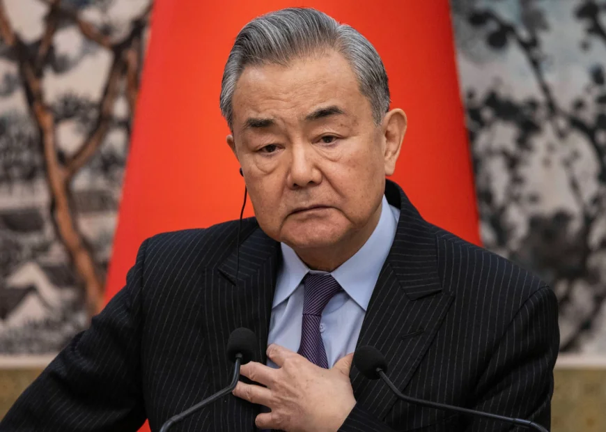 China avertizează SUA „să nu se joace cu focul”, după declarațiile făcute de șeful Pentagonului