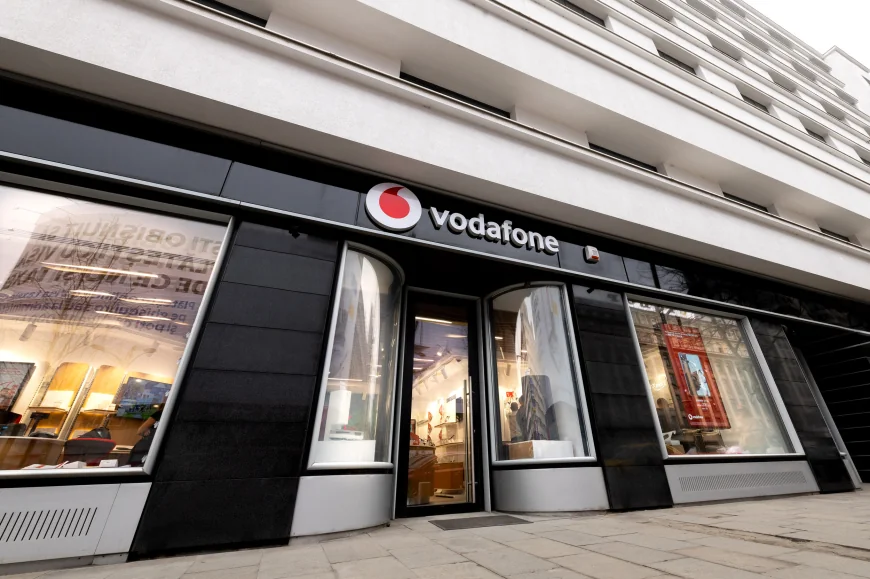 Vodafone își anunță clienții din România – o extraopțiune gratuită dispare