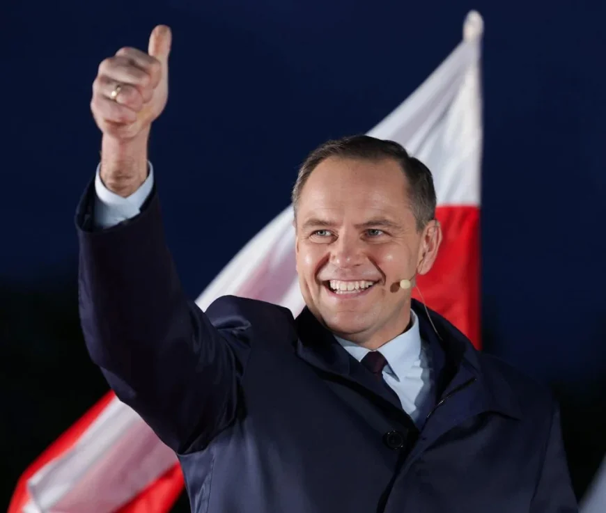 Alegeri în Polonia: Candidatul naţionalist se îndreaptă spre o victorie cu 51% din voturi