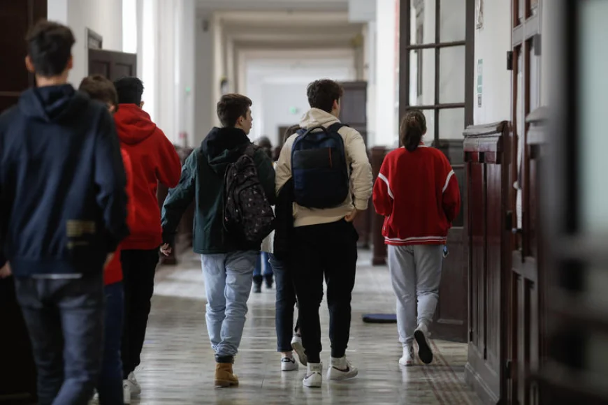 Ziua Învățătorului 2025, sărbătorită pe 5 iunie. Zi liberă pentru elevi și profesori