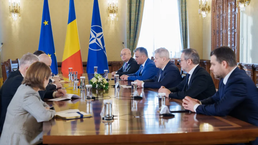 Negocieri asupra programului de guvernare. Se pregătesc noi reduceri de cheltuieli. Surse: fără spor de antenă și vouchere de vacanță