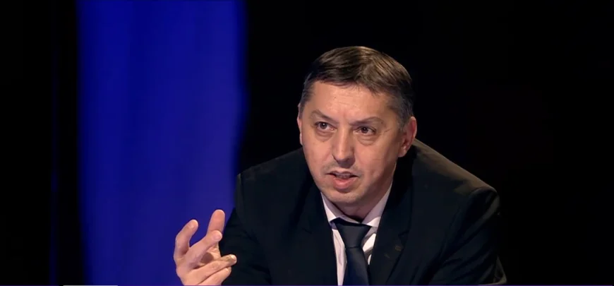 Ministrul Educației, Daniel David, spune că nu ar trebui ca elevii să aibă teme care să cumuleze mai mult de două ore pe zi
