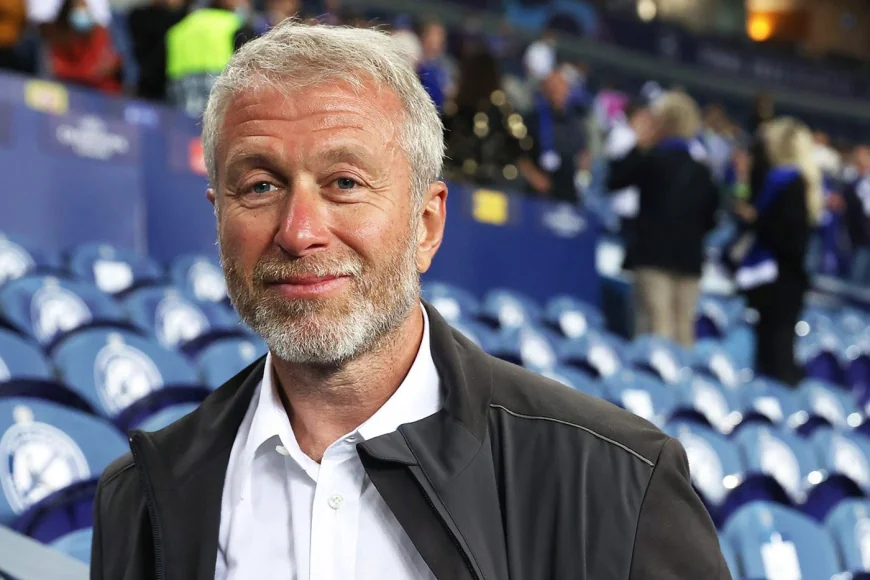 Guvernul britanic este gata să îl dea în judecată pe Abramovici pentru vânzarea echipei de fotbal Chelsea. Cât ar datora oligarhul rus