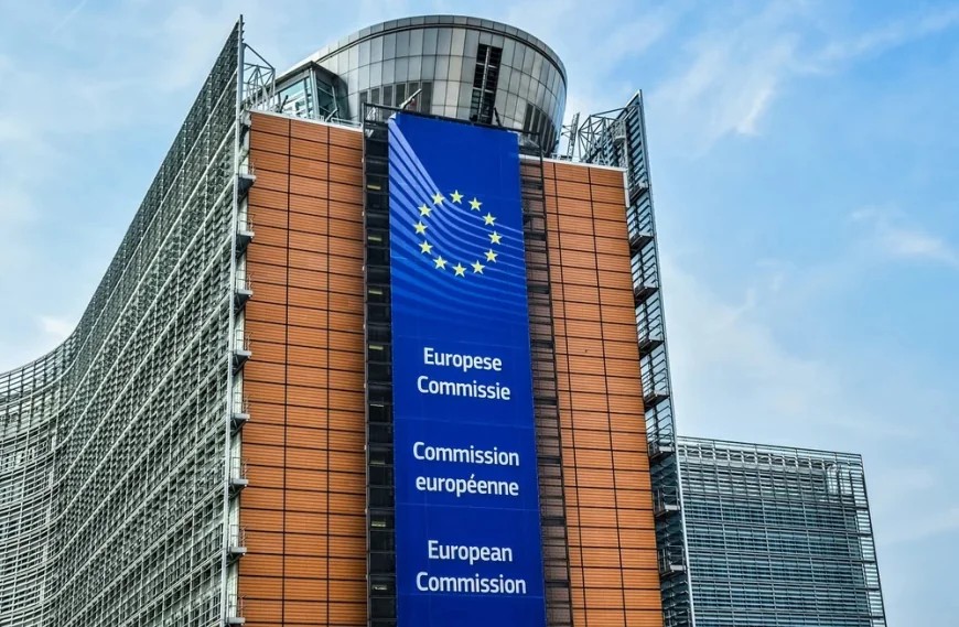 Comisia Europeană nu va declanșa deocamdată sancțiuni împotriva României și acordă un răgaz privind deficitul bugetar