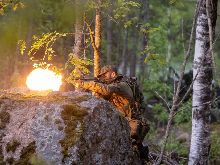 Țările NATO se antrenează pentru a combate o amenințare letală specifică câmpului de luptă din Ucraina