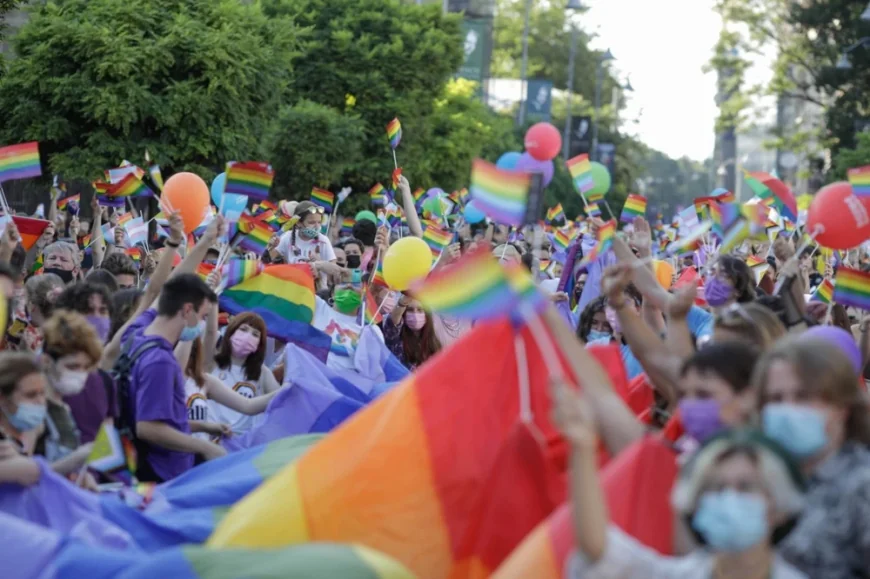 Bucharest Pride 2025: Susținătorii comunității LGBTQ+ se vor aduna sâmbătă, în Capitală
