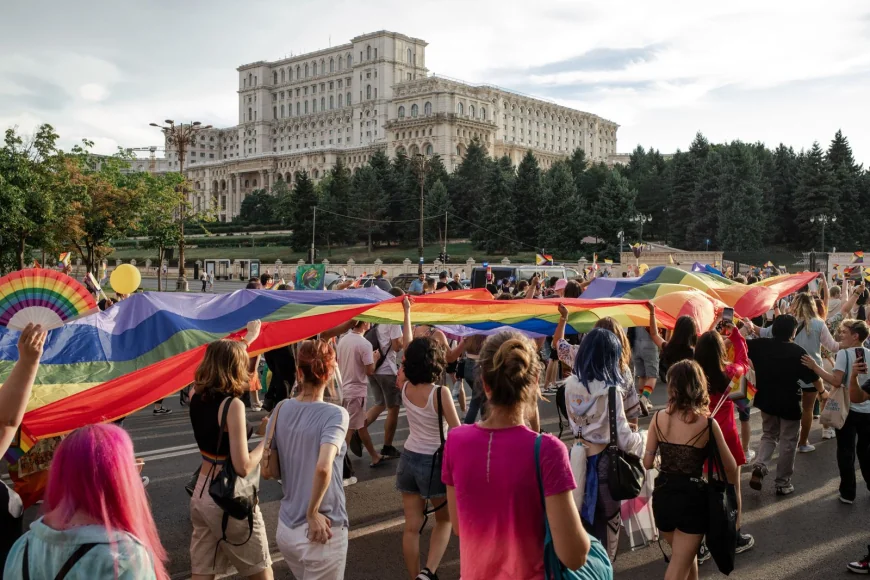 A început Bucharest PRIDE, ediția a XX-a. Marșul Bucharest PRIDE 2025 va avea loc pe 7 iunie