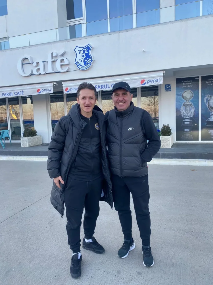 A muncit cinci ani la clubul lui Gică Hagi, dar a plecat din Constanța ca să-i dea o șansă fiului său. Nepotul actorului Horațiu Mălăele dezvăluie cum îi tratează „Regele” pe tinerii fotbaliști