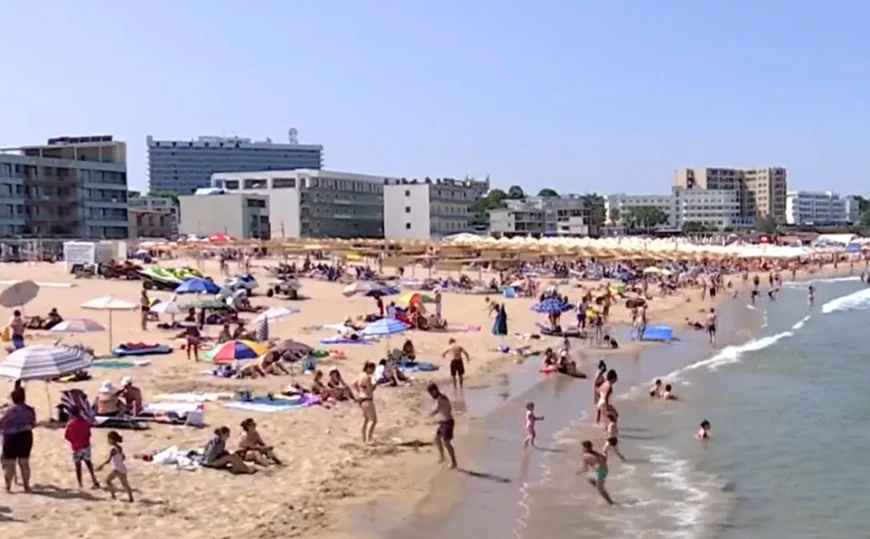 Cele mai căutate staţiuni în minivacanţa de Rusalii. Turiştii plătesc aproape 1.500 de lei pentru 3 nopţi
