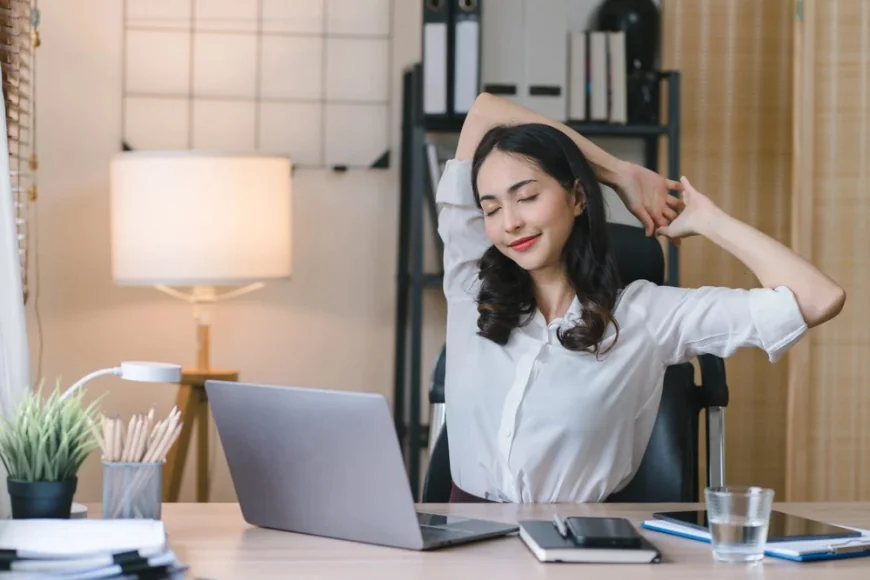 Trucul de 2 minute care îți scade glicemia cu 25% și te ajută să slăbești - fără sală, echipament sau scuze - la birou sau acasă