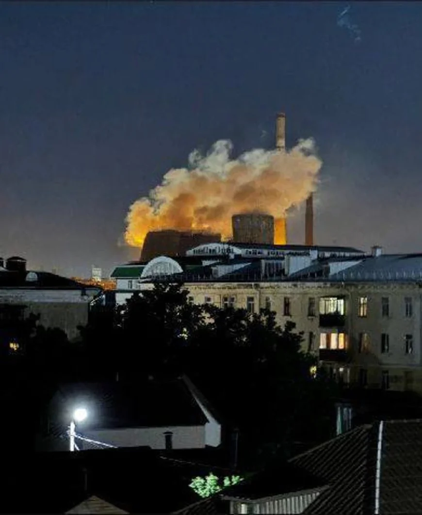 Fabrică de azot din Moscova, în flăcări în urma unui atac cu drone ucrainene. Este cel mai mare producător de amoniac și îngrășăminte azotate din Rusia