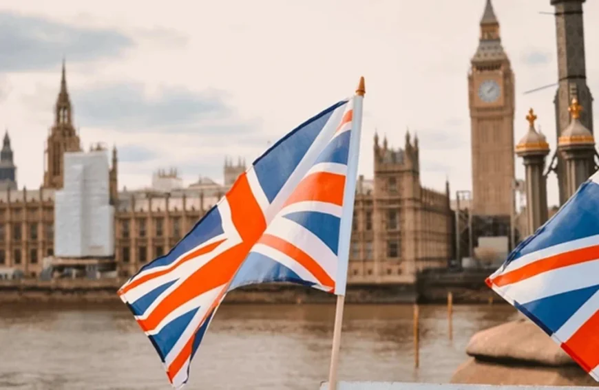 Guvernul de la Londra cheltuiește zeci de milioane de lire sterline pentru a convinge imigranții să plece din Marea Britanie