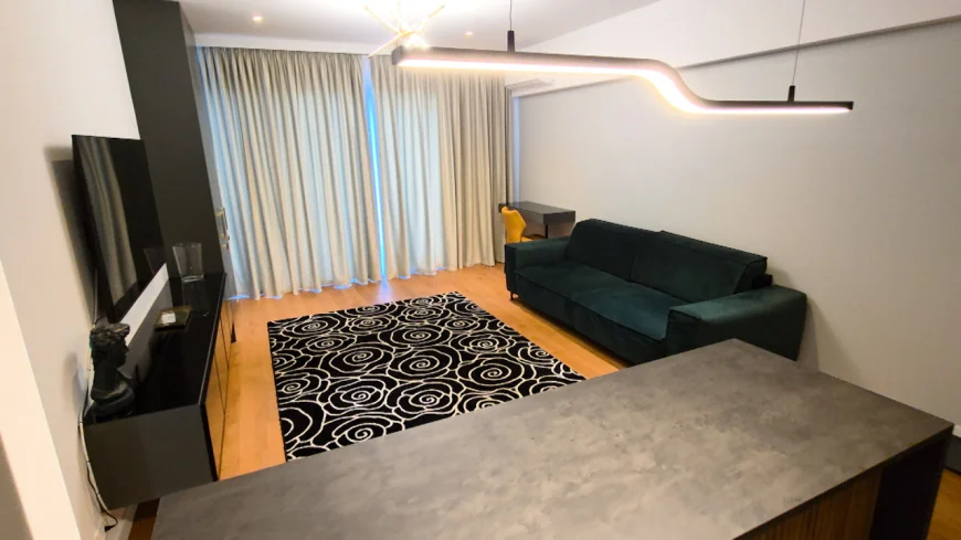 Piaţa imobiliară, în pericol de blocaj. Cât ajunge acum să coste un apartament de trei camere