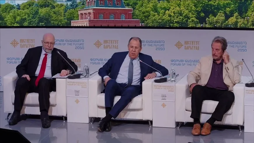 Forum pro-Putin la Moscova, cu participanți occidentali. Tatăl miliardarului Elon Musk, printre oaspeți