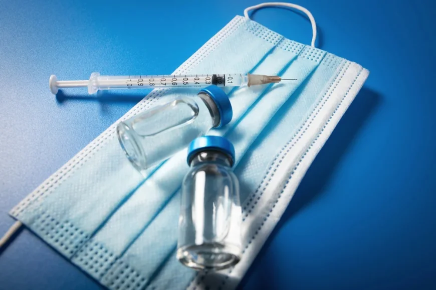 Secretarul Sănătății din SUA a concediat un întreg grup de experți din domeniul vaccinurilor