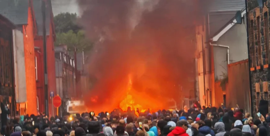 Mărturii din iadul nord-irlandez, după violențele declanșate de fapta a doi minori români: „Au ținut-o sechestrată câteva ore... ne-am săturat de asemenea oameni”