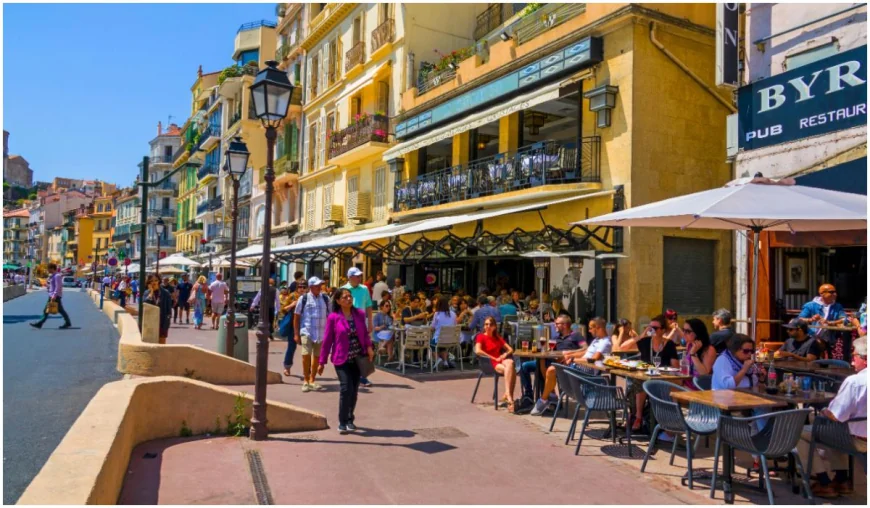 Bandă de hoţi, prinsă la Cannes în timp ce încerca să fure ceasul de 200.000 de € al unui turist indian