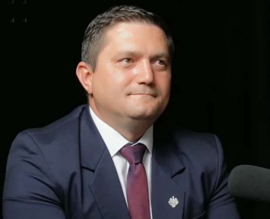 Droguri descoperite sub mașina unui senator USR. Susține că i-au fost plantate: „Eu sunt cel care mă simt amenințat”