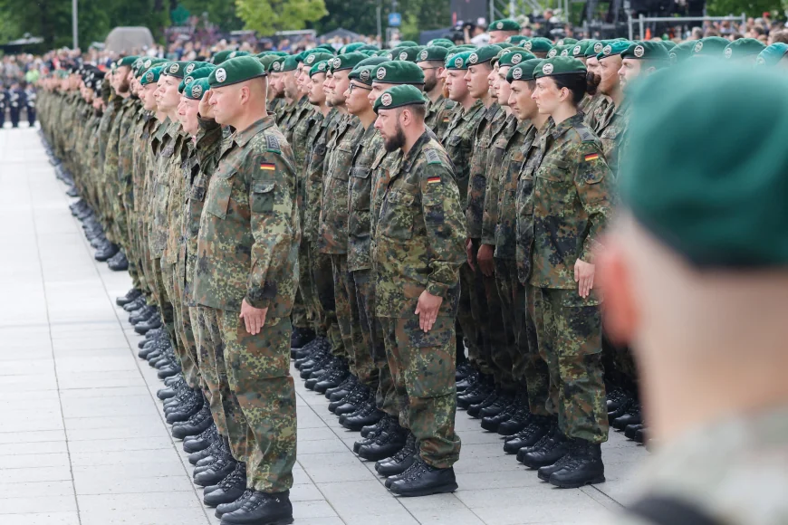 Un general german cere revenirea la armata obligatorie. Friedrich Merz: „Împărtăşesc evaluarea ministrului apărării”