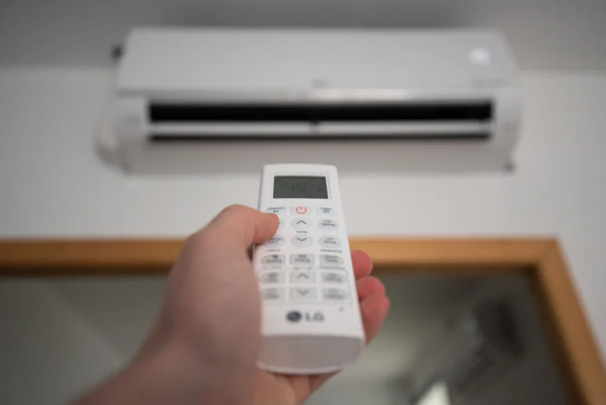 Țara care vrea să limiteze temperatura aerului condiționat. Sunt vizate și aparatele din case, și cele din mașini